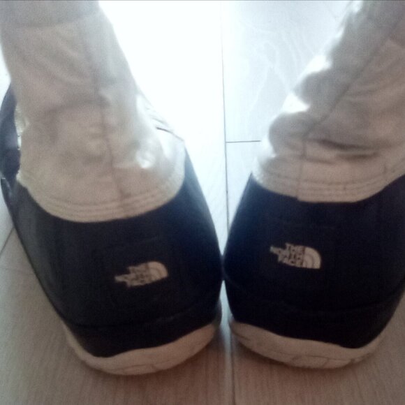The North Face Women's Black And White Ankle  Booties Zip Up  Size Size 9.5 US - Picture 4 of 7